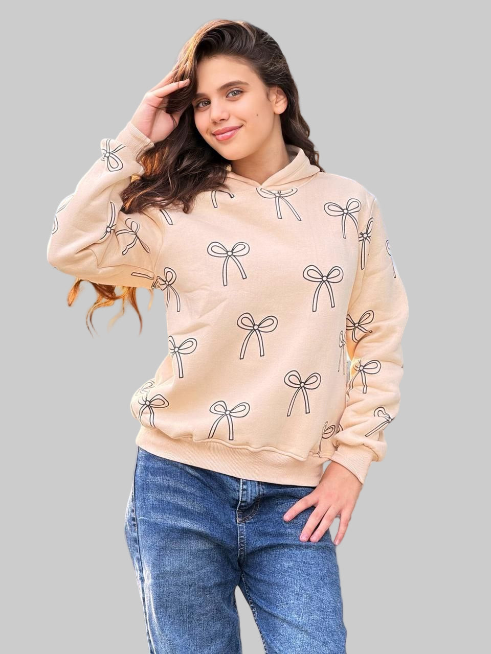 Girls Winter Outfit Beige – Hoodie with Bow Print & Wide Leg Jeans