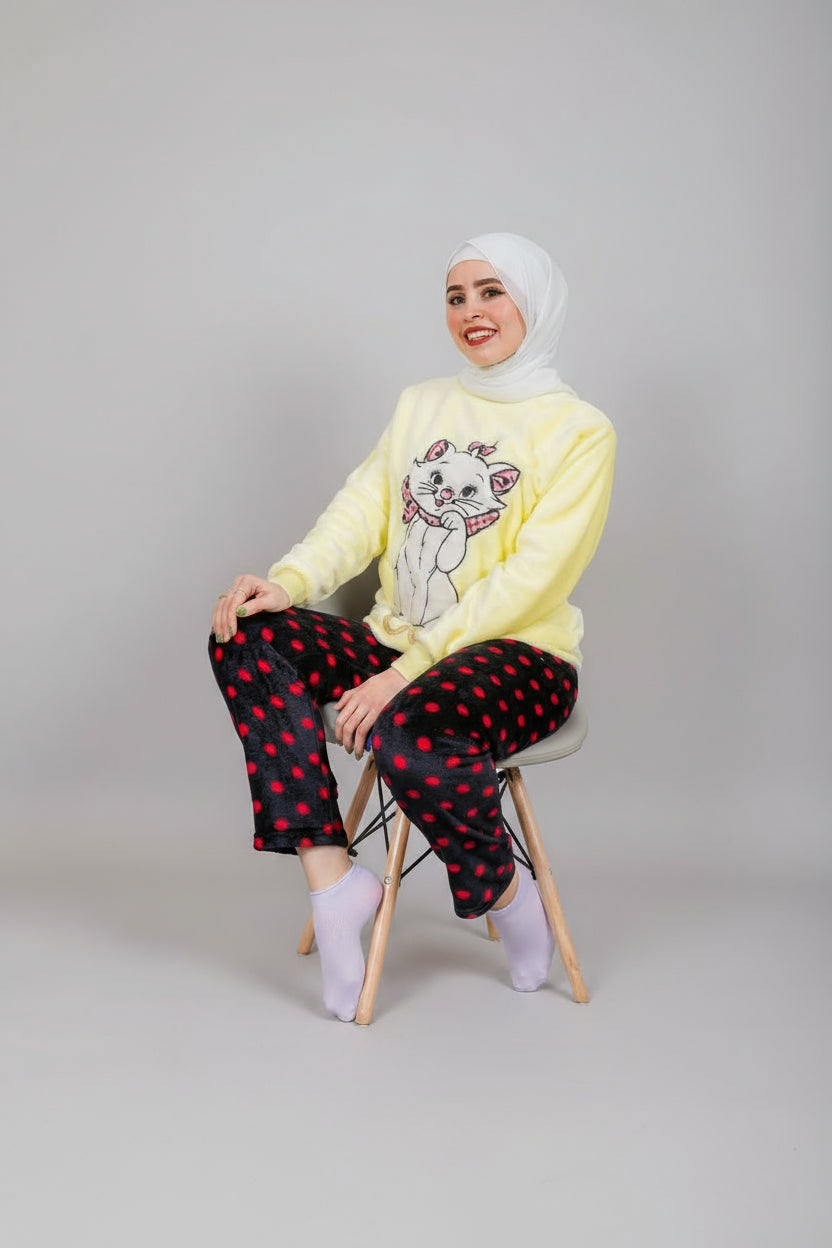 Women’s Polar Pajamas – Totally Cute Yellow Cat  – 10754