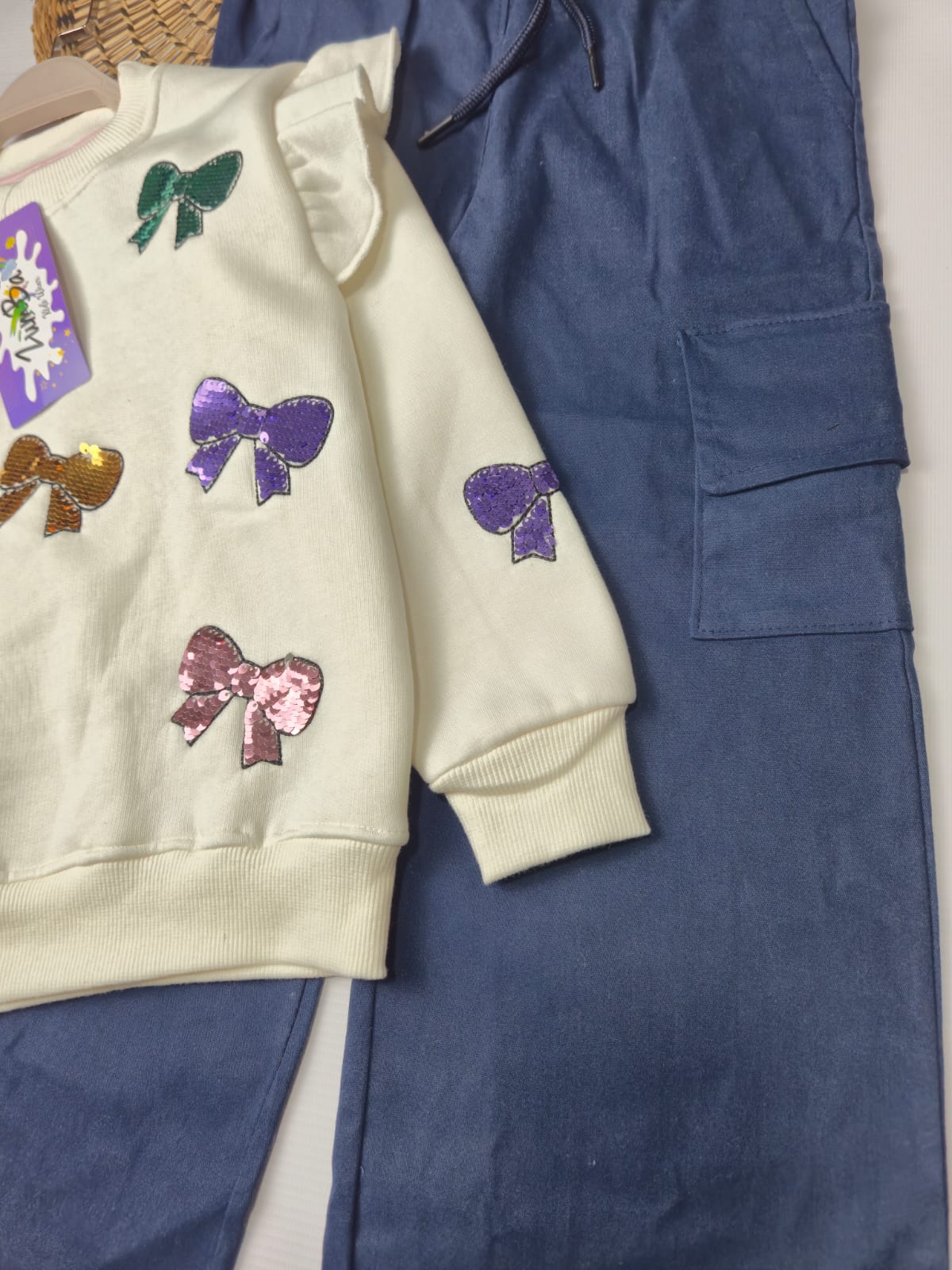 Girls’ Sweatshirt & Pants Winter Set – Flip Sequin Bows  – 10848